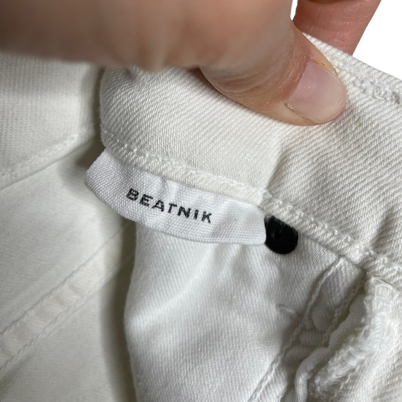 SLVRLAKE | Beatnik High Waisted Jeans in White Wash 24 - Picture 7 of 10